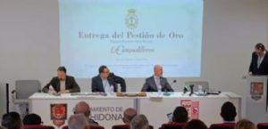 Vdeo: Cofrada del Huerto entrega el Pestio Oro