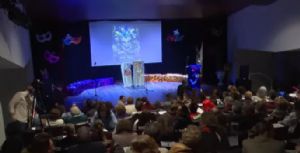 V�deo: Preg�n y M�scara de Honor Canaval